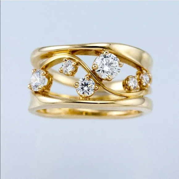 14kt Gold plated Zircon ring can be used as a wedding or cocktail ring. Yell… - Picture 3 of 7
